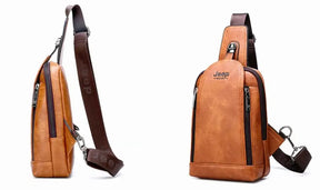 Mochila Transversal de Couro Classic Jeep